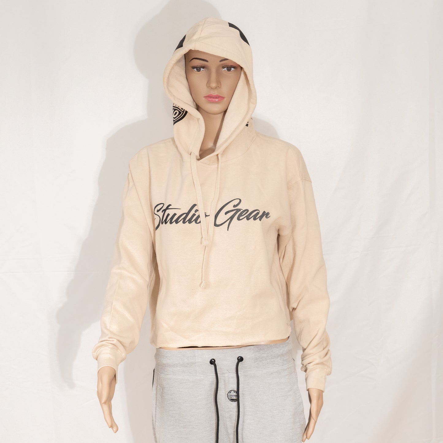 Studio Gear Script Cropped Hoodie